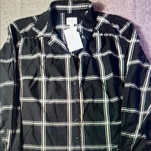 Chic Black and White Plaid Shirt